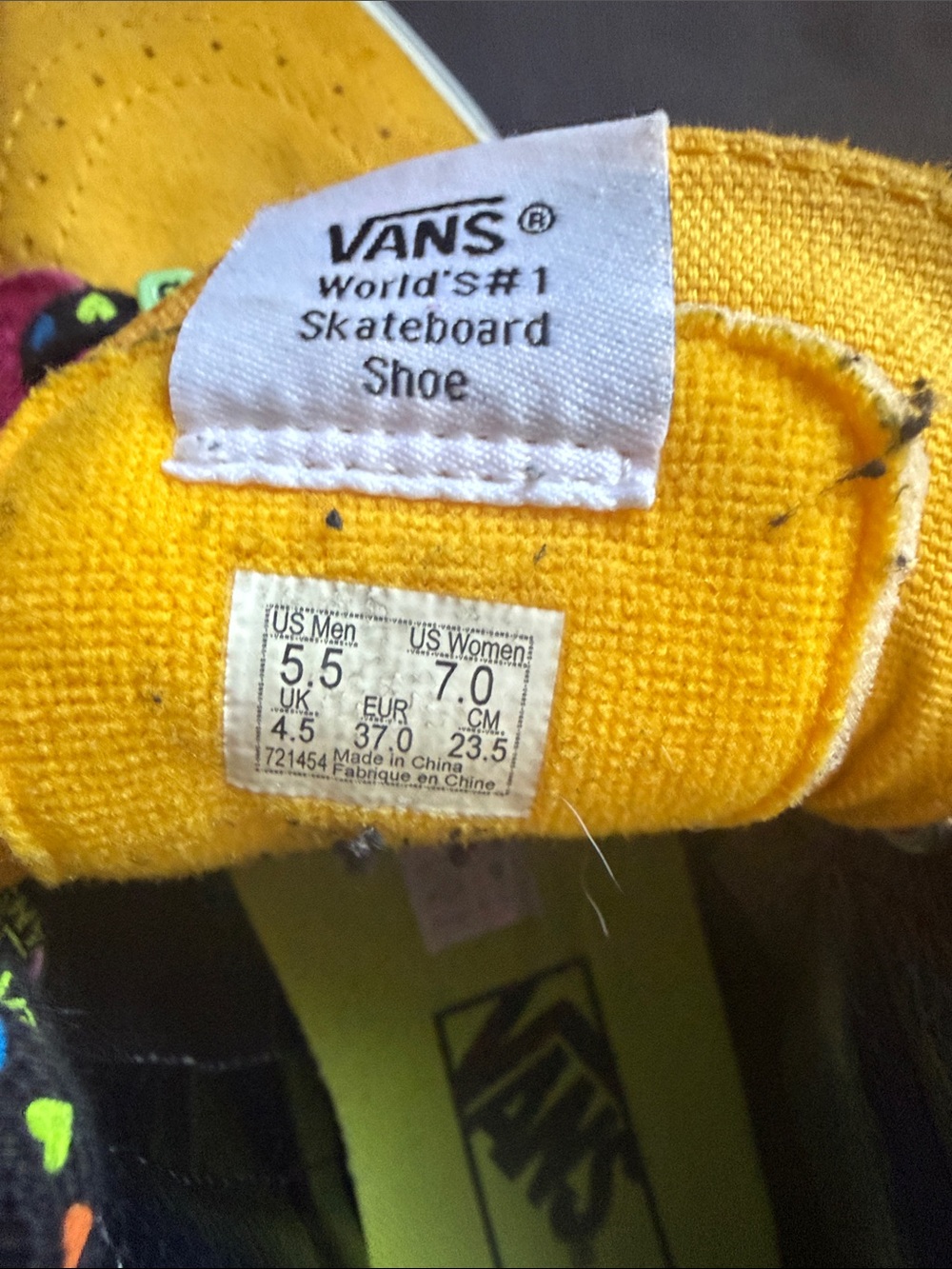 Vans women’s  High-Top Sneakers in Yellow and Pink with Checkerboard Laces - Picture 9 of 9
